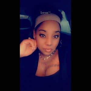 Meet your Posher, Nikki